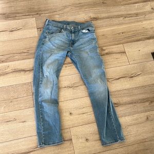 Brand new Levi’s jeans -33 x 32